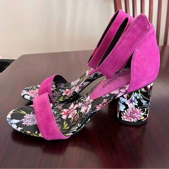 Jeffrey Campbell Purdy Heels from Anthropologie - Picture 3 of 10